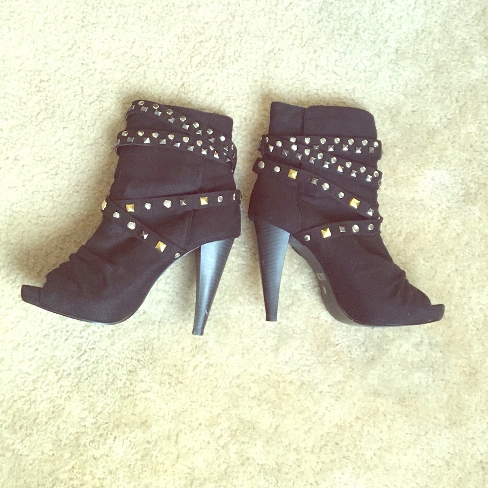 Black Boots